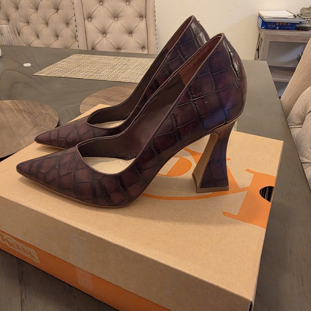 Vince Camuto Croc-Embossed Pointed Toe Pumps in Maroon